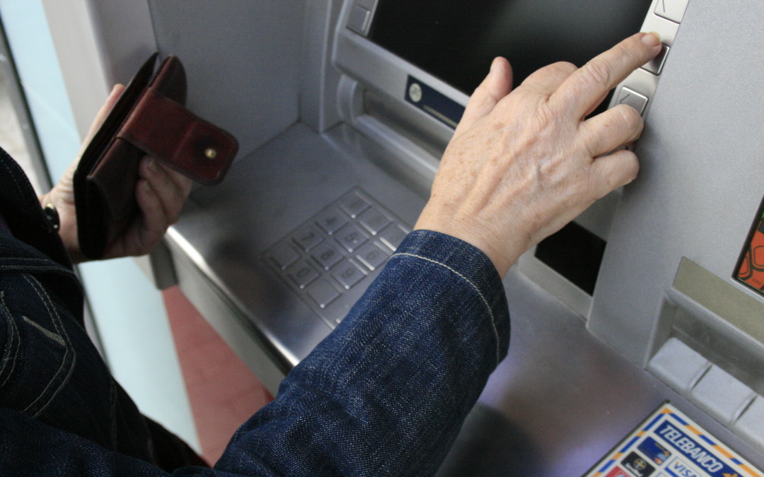 4 Ways ATM’s Benefit Your Business